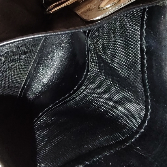 Prada leather keyholder compact VGUC - Picture 5 of 14